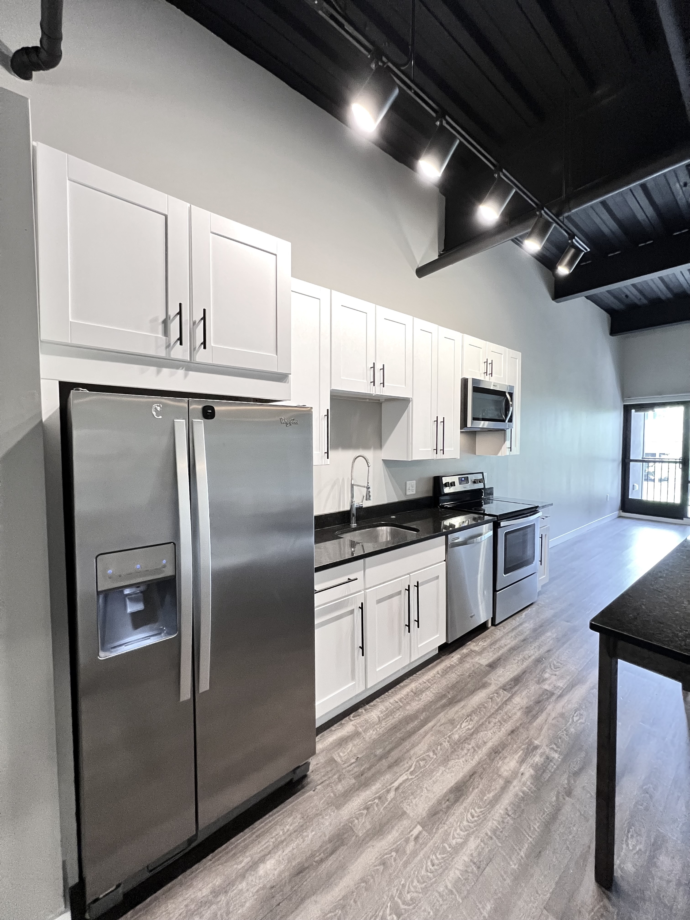 157 S. Kalamazoo Mall