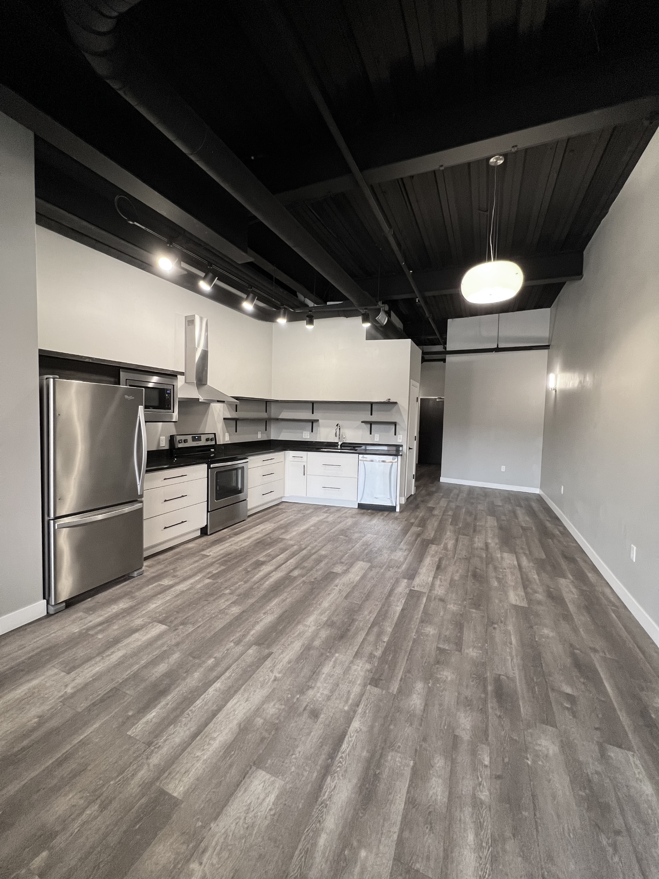 157 S. Kalamazoo Mall