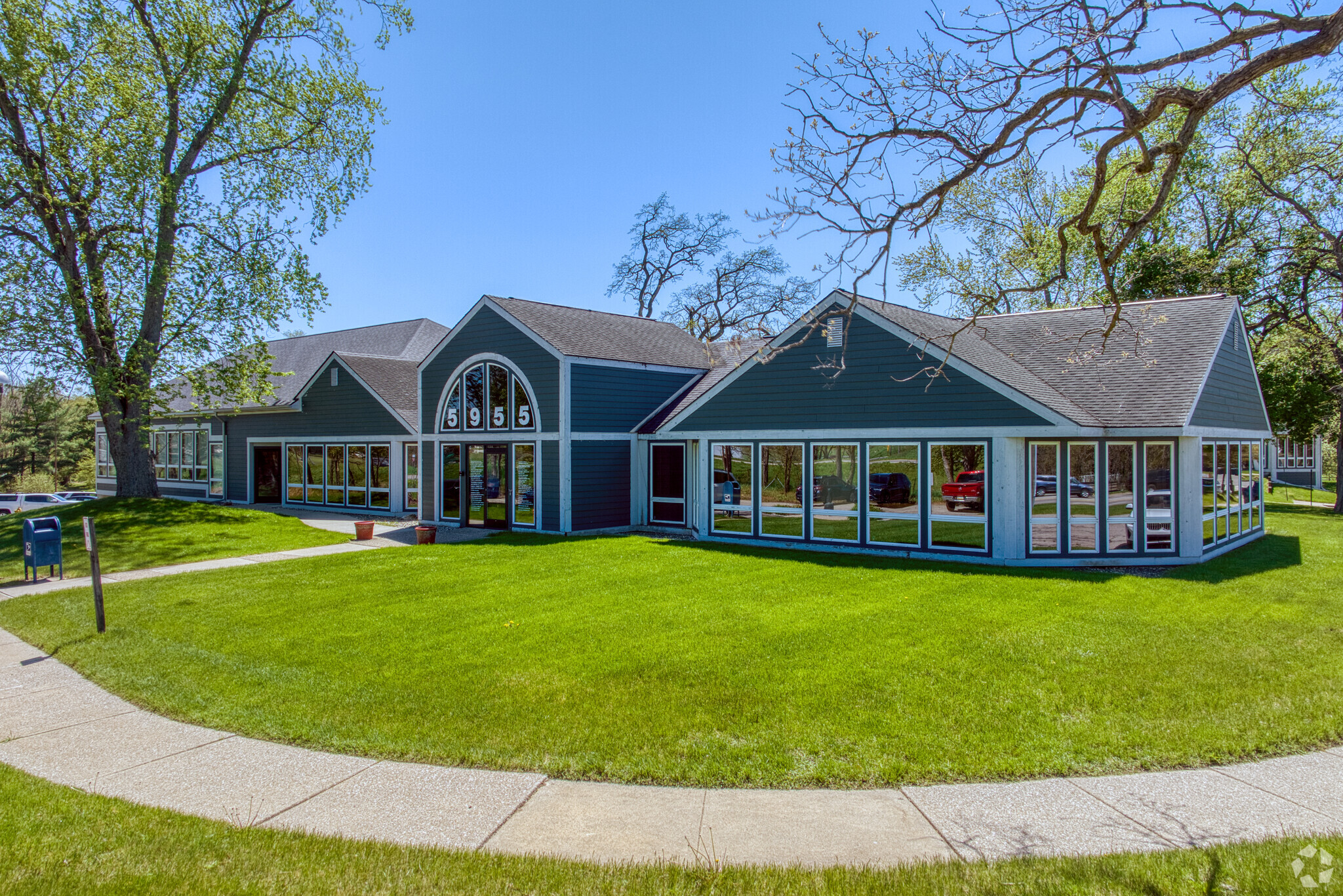 Property thumbnail image